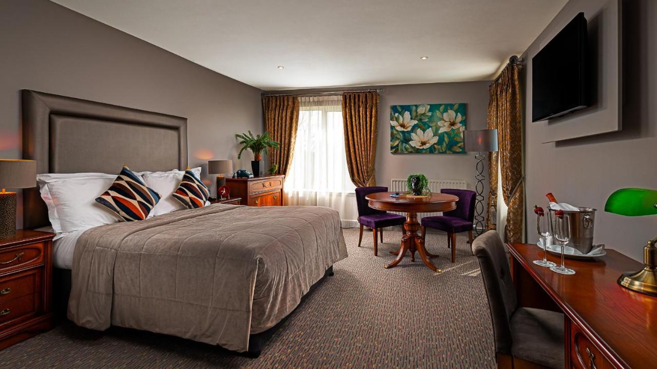 Longcourt House Hotel نيوكاسل ويست المظهر الخارجي الصورة